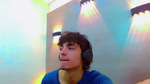 ethan online show from December 5, 2025, 2:14 pm