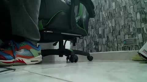 sr master cum its my old account online show from January 28, 2025, 2:43 am