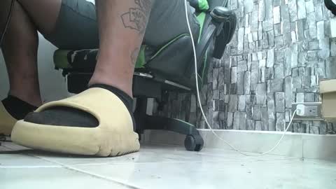 sr master cum its my old account online show from September 9, 2025, 2:11 am