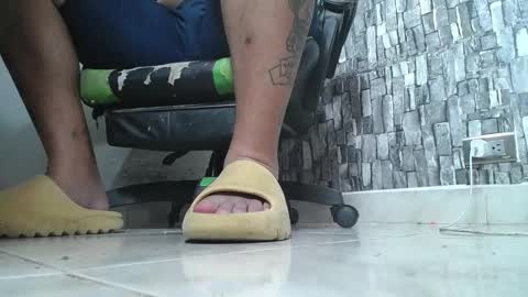 sr master cum its my old account online show from September 13, 2025, 6:40 pm