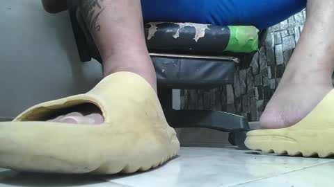sr master cum its my old account online show from September 16, 2025, 2:45 am