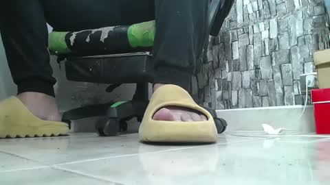 sr master cum its my old account online show from October 9, 2025, 2:42 am