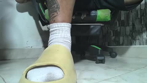 sr master cum its my old account online show from December 20, 2025, 12:07 am