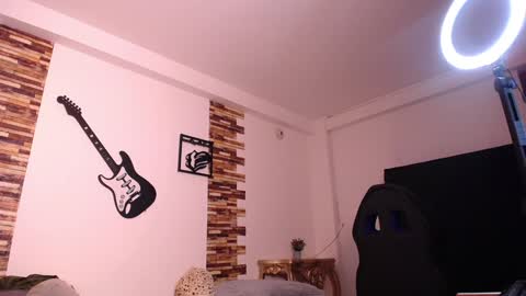 Srta. Fox online show from January 12, 2025, 10:33 pm