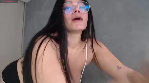 Snapshot of srta_jenn_croft chatting on July 8, 2026, 3:27 pm Crystal Croft help me reach 100likes online show from July 8, 2026, 3:27 pm
