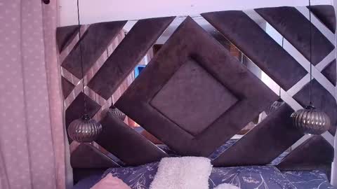 samantha online show from March 1, 2025, 7:15 pm