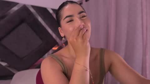 samantha online show from September 24, 2025, 7:28 pm