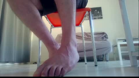 ssenzo online show from April 18, 2026, 7:34 am