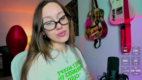 Snapshot of sshawty chatting on February 16, 2025, 3:38 pm Anni if Im offline for a long time Im depressed feel free to support me offline online show from February 16, 2025, 3:38 pm