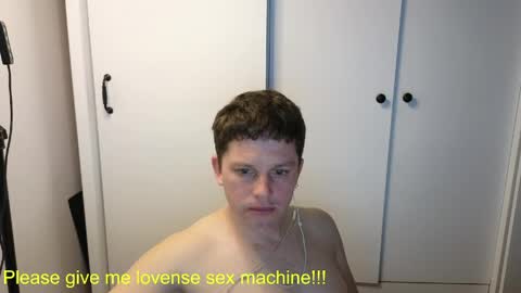 st1vemaster01 online show from May 6, 2026, 3:17 pm
