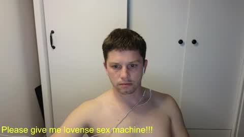 st1vemaster01 online show from May 11, 2026, 3:51 pm