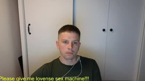 st1vemaster01 online show from May 19, 2026, 3:51 pm