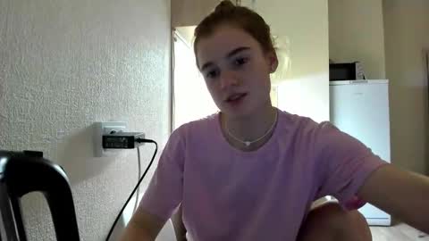 stacey__doll online show from October 19, 2025, 3:01 pm