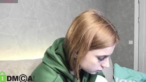 Snapshot of stacey_brown chatting on December 22, 2025, 1:13 am Stacey GMT5 Mo Tu We Th Fr Sa 3am -10am online show from December 22, 2025, 1:13 am