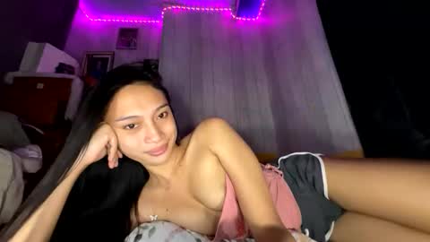 Snapshot of stacey_cravings chatting on June 10, 2026, 2:05 pm stacey_cravings online show from June 10, 2026, 2:05 pm