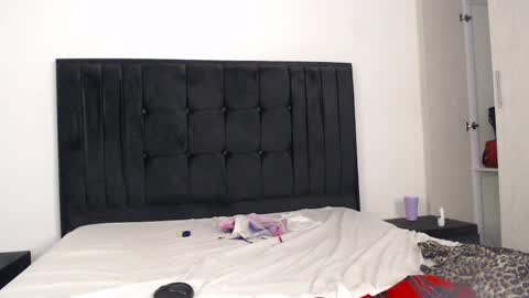 stacey_jaxn online show from February 28, 2026, 8:54 pm