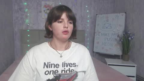 Snapshot of staceylex chatting on September 23, 2025, 8:50 am Stacey online show from September 23, 2025, 8:50 am