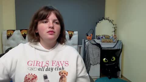 Snapshot of staceylex chatting on October 19, 2025, 5:30 am Stacey online show from October 19, 2025, 5:30 am