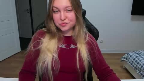 Stacy  online show from November 7, 2025, 4:29 pm