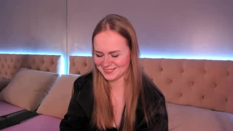 Snapshot of stacy_moorexx chatting on May 5, 2026, 8:39 pm STACY online show from May 5, 2026, 8:39 pm
