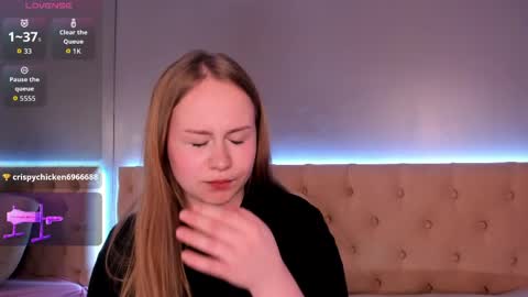 Snapshot of stacy_moorexx chatting on May 8, 2026, 9:09 pm STACY online show from May 8, 2026, 9:09 pm