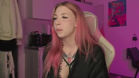 Snapshot of stacy_quinst chatting on September 17, 2025, 5:58 pm Stacy online show from September 17, 2025, 5:58 pm