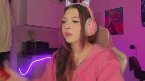 Snapshot of stacy_quinst chatting on November 19, 2025, 2:17 pm Stacy online show from November 19, 2025, 2:17 pm