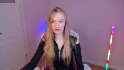 Snapshot of stacy_riiver chatting on February 10, 2025, 8:09 am Stacy Mon Tue Wed Thu Fri Sun GMT GMT 3 1000am - 0400pm online show from February 10, 2025, 8:09 am