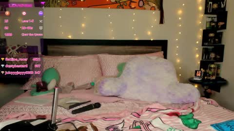 Snapshot of stacycakesxo chatting on February 8, 2025, 9:24 am StacyCakes online show from February 8, 2025, 9:24 am