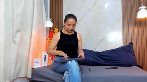 Angel Rivera online show from March 6, 2026, 12:01 pm