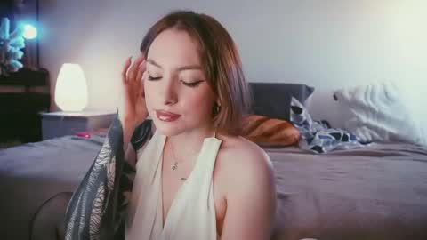 Kristina online show from December 4, 2025, 3:32 pm