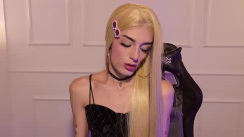 star_storm online show from March 9, 2025, 5:44 am