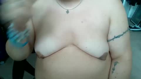 Snapshot of starella___saxxxton chatting on April 19, 2026, 6:10 pm starella___saxxxton online show from April 19, 2026, 6:10 pm