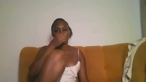 Snapshot of stargirl880271 chatting on February 23, 2025, 3:24 am isha online show from February 23, 2025, 3:24 am