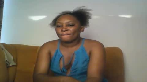 Snapshot of stargirl880271 chatting on September 21, 2025, 4:03 am isha online show from September 21, 2025, 4:03 am