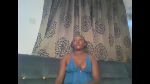 Snapshot of stargirl880271 chatting on November 27, 2025, 3:41 am isha online show from November 27, 2025, 3:41 am