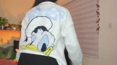 Snapshot of starlie_ chatting on February 11, 2025, 11:22 pm Alisson  online show from February 11, 2025, 11:22 pm