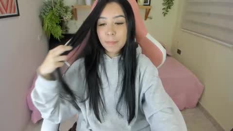 Snapshot of starlie_ chatting on September 20, 2025, 12:44 am Alisson  online show from September 20, 2025, 12:44 am