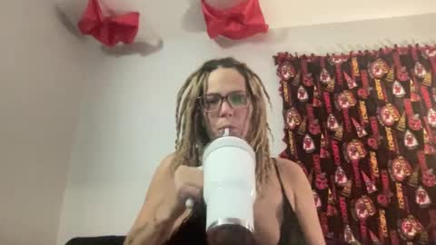Snapshot of starrlane9999 chatting on December 7, 2024, 2:57 pm Starrlane9999 online show from December 7, 2024, 2:57 pm
