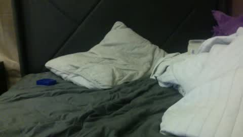 Snapshot of starshine333 chatting on November 1, 2025, 6:04 am ashtongue online show from November 1, 2025, 6:04 am