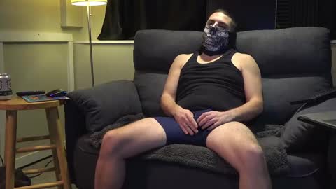 stayin hard online show from November 22, 2025, 11:37 pm