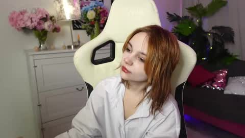 Snapshot of staymonica chatting on January 18, 2026, 12:53 pm MONICA online show from January 18, 2026, 12:53 pm