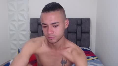 Snapshot of staywild_ chatting on December 14, 2024, 4:31 pm Julian and Andres online show from December 14, 2024, 4:31 pm