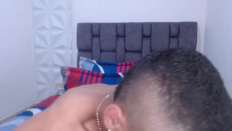 Snapshot of staywild_ chatting on January 3, 2025, 6:24 pm Julian and Andres online show from January 3, 2025, 6:24 pm