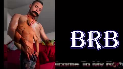 Snapshot of staywild_ chatting on January 27, 2025, 12:12 am Julian and Andres online show from January 27, 2025, 12:12 am