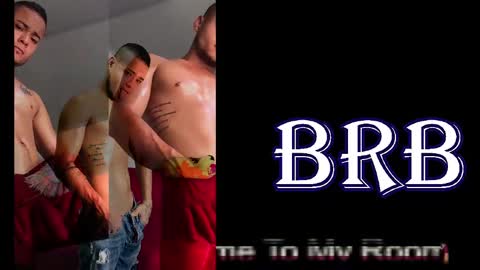 Snapshot of staywild_ chatting on February 23, 2025, 12:41 am Julian and Andres online show from February 23, 2025, 12:41 am