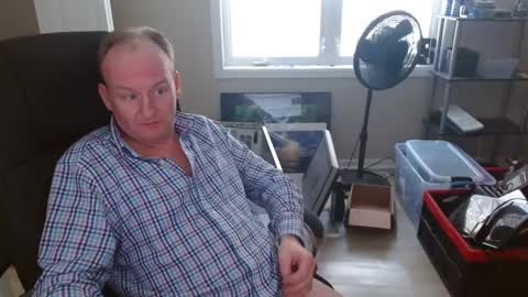 Snapshot of steakman007 chatting on February 9, 2025, 8:24 pm Steakman online show from February 9, 2025, 8:24 pm