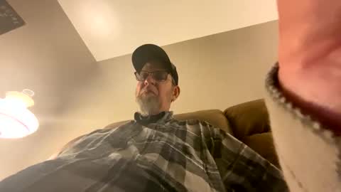 Snapshot of steel259373 chatting on October 3, 2025, 4:20 am steel259373 online show from October 3, 2025, 4:20 am