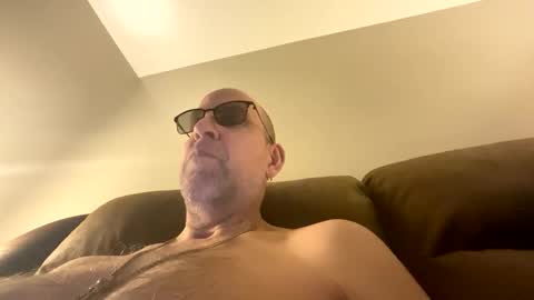 Snapshot of steel259373 chatting on December 3, 2025, 7:05 am steel259373 online show from December 3, 2025, 7:05 am