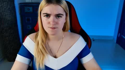 stef_nicks online show from October 24, 2025, 6:54 am